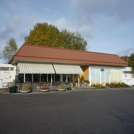 Haknaes Vandrarhem Järna Exterior foto